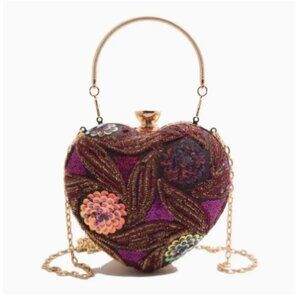 VINTAGE INSPIRED EMBROIDERED AND JEWELED HEART PURSE